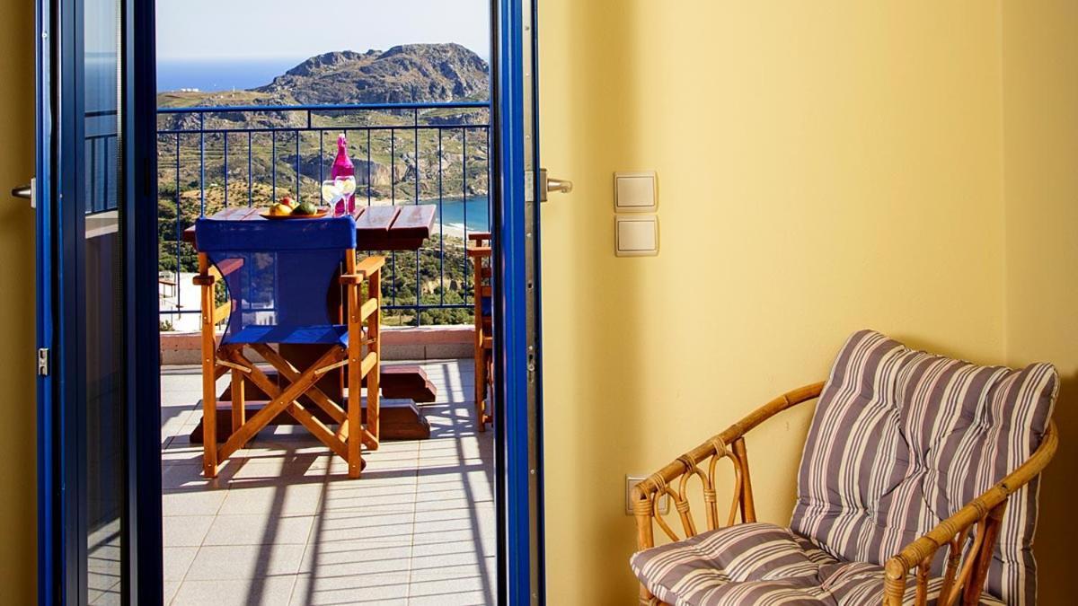 Mirthios-Hill Apartments ปลาเกียส ภายนอก รูปภาพ